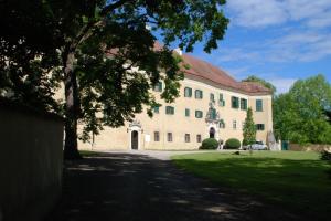 Foto 1 Schloss Sierndorf